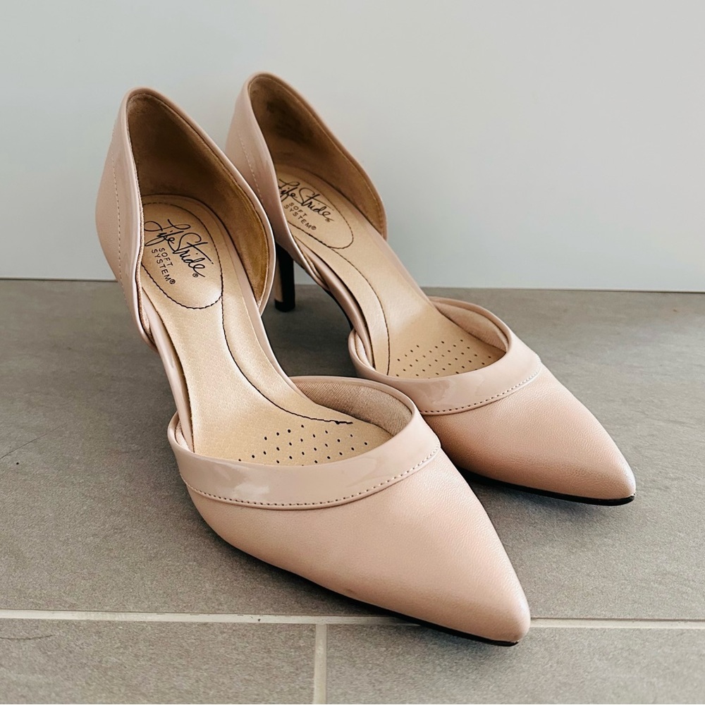 Life Stride Cream colored Heels